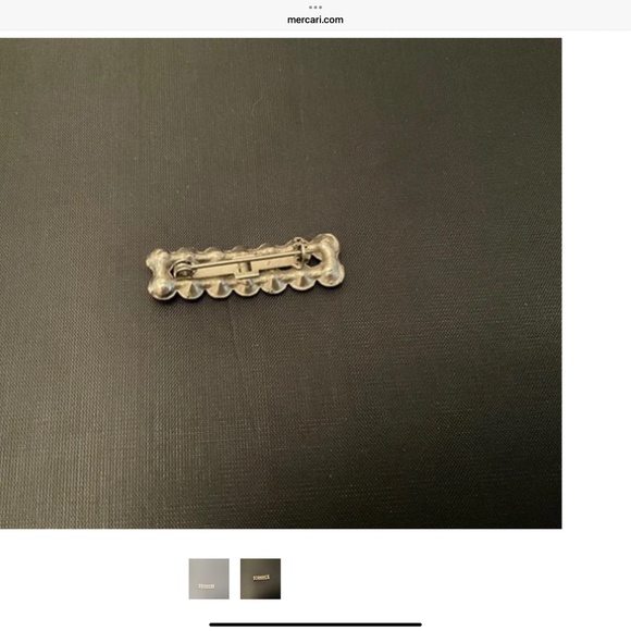 Double Row of Clear Rhinestones Brooch - Picture 2 of 2